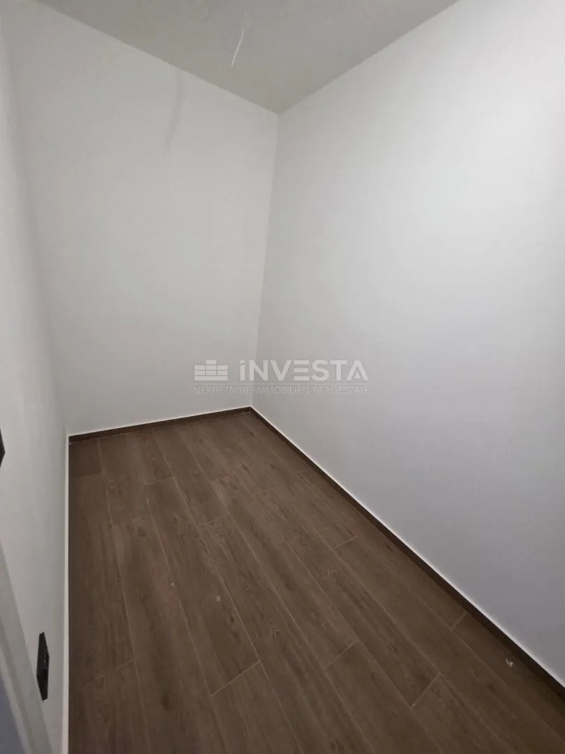 trosoban stan u novogradnji s uporabnom, pogled na more - slika 5