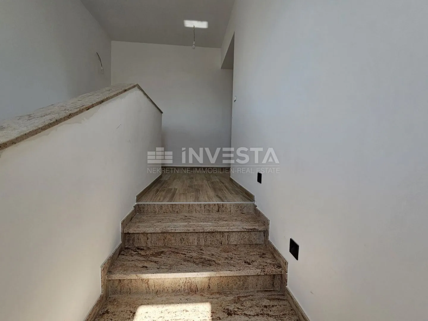 barbariga, vila s bazenom u toskanskom stilu na mediteranu, pogled more - slika 23
