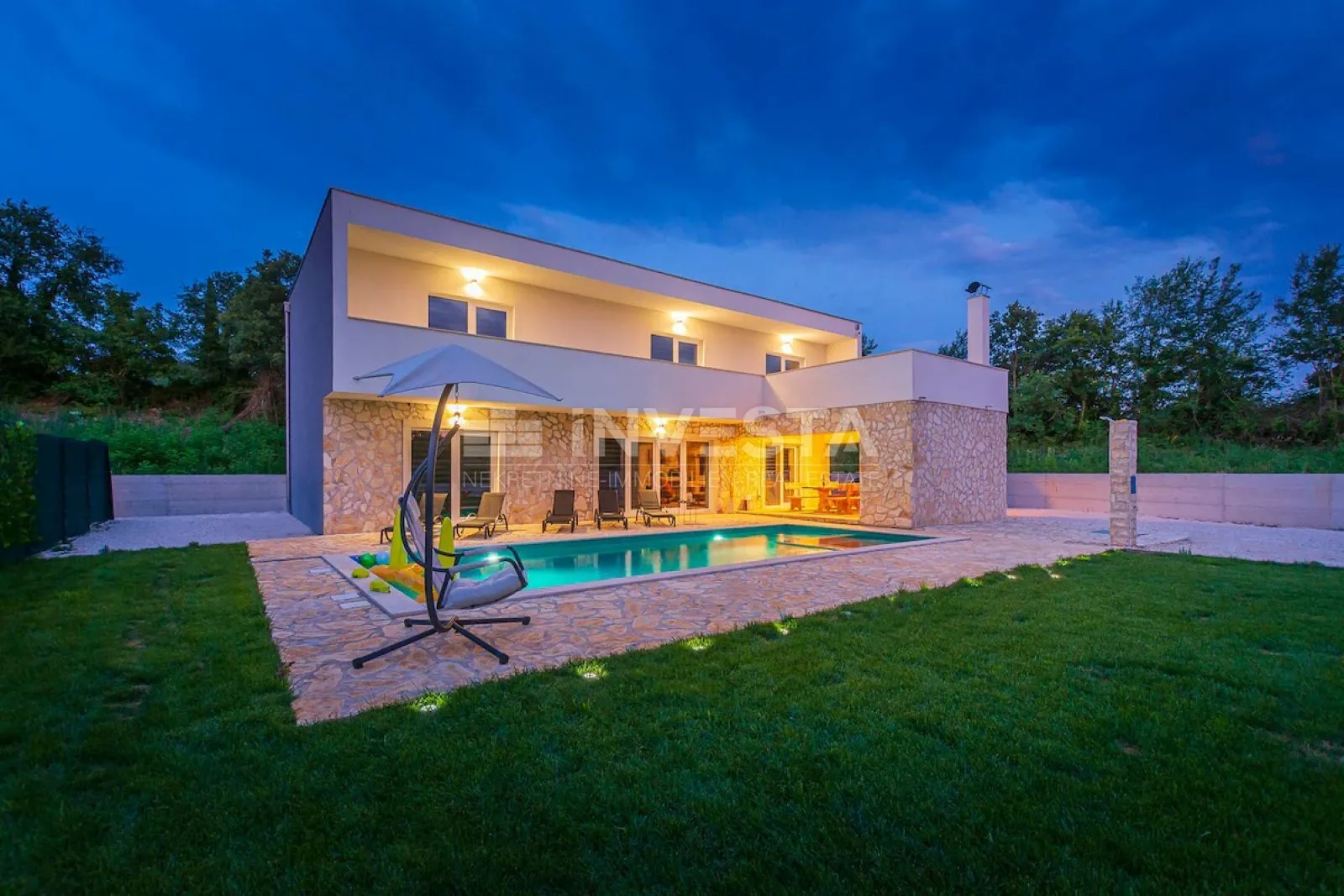 Moderna vila s bazenom - Svetvinčenat