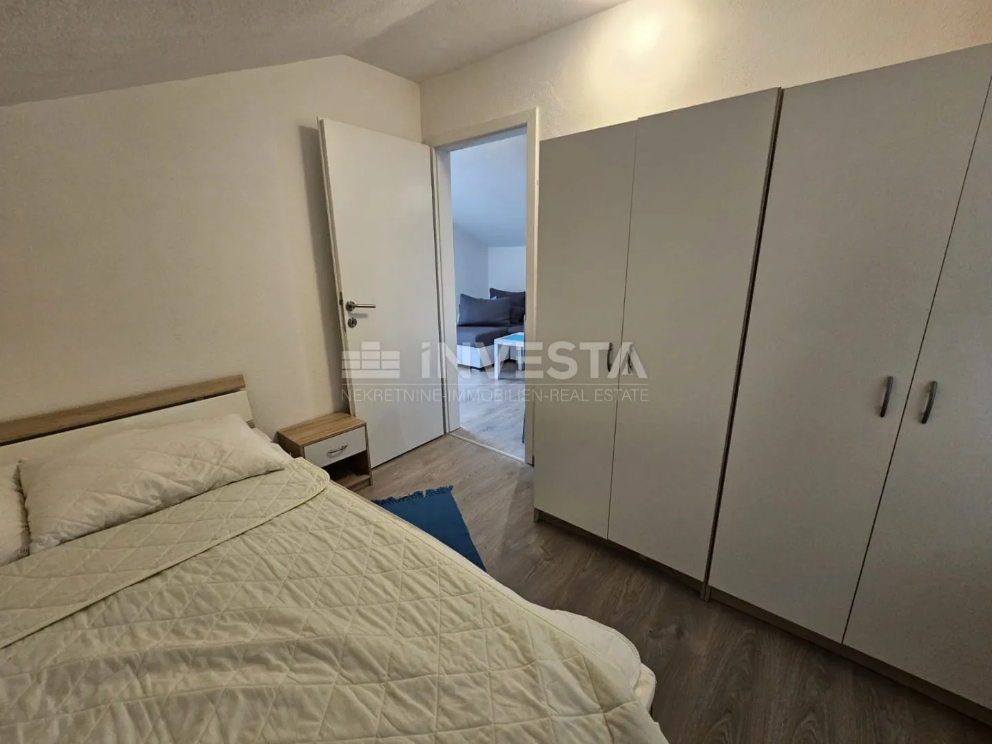 peroj - gornji kat vikendice s dvorištem, blizu mora - slika 23