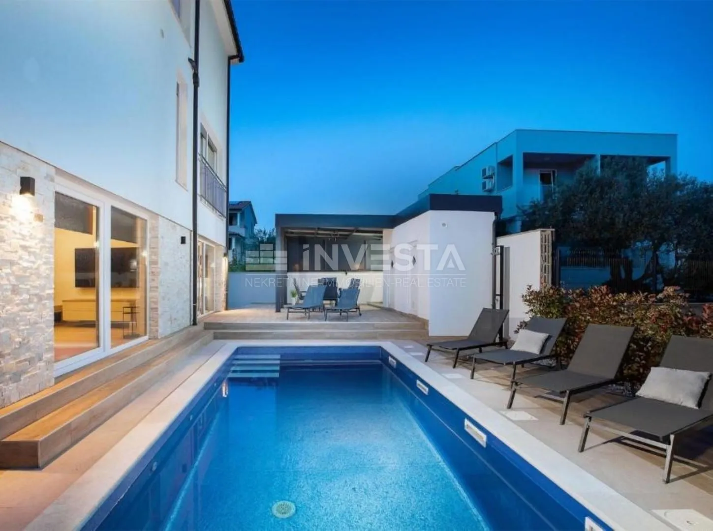 fažana - moderna villa 360m2, pogled more i brijuni - slika 7