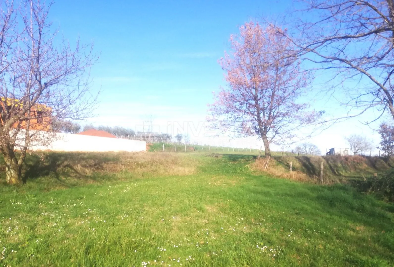 sutivanac, tri građevinska zemljišta 4.088 m2 - slika 2