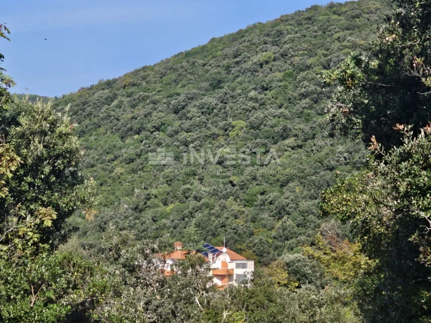 krnički porat, šuma 200m od mora i 40m do urbanizirane zone - slika 8