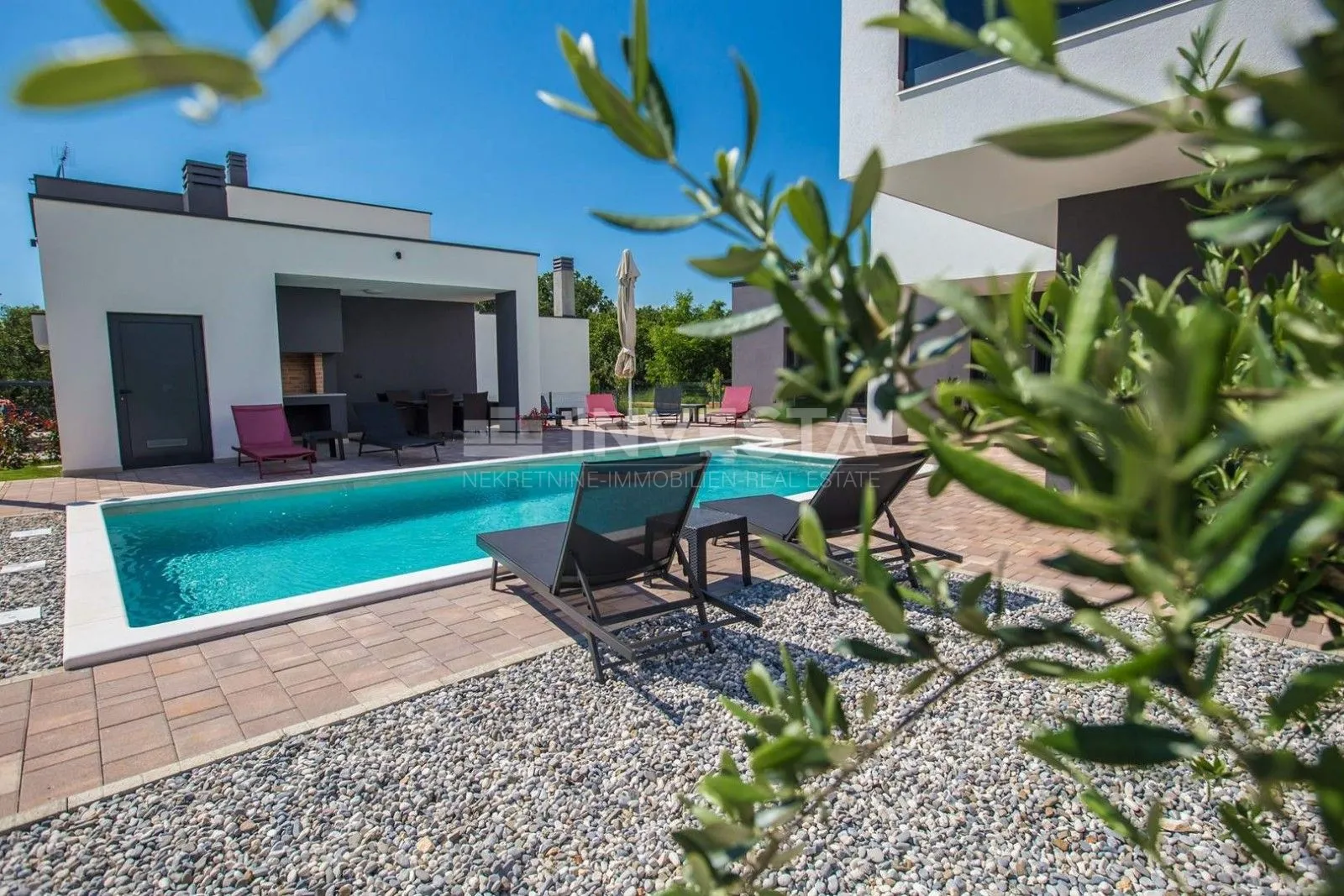 poreč okolica, moderna vila posebnog dizajna - slika 33
