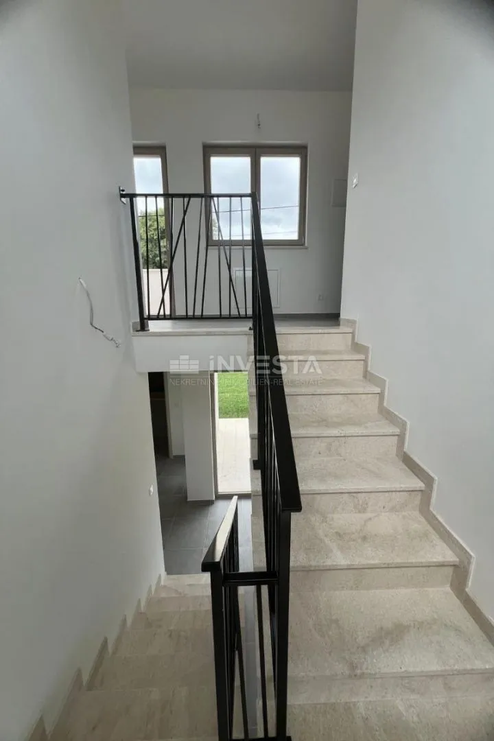 istra marčana, novoizgrađena moderna vila s bazenom - slika 32