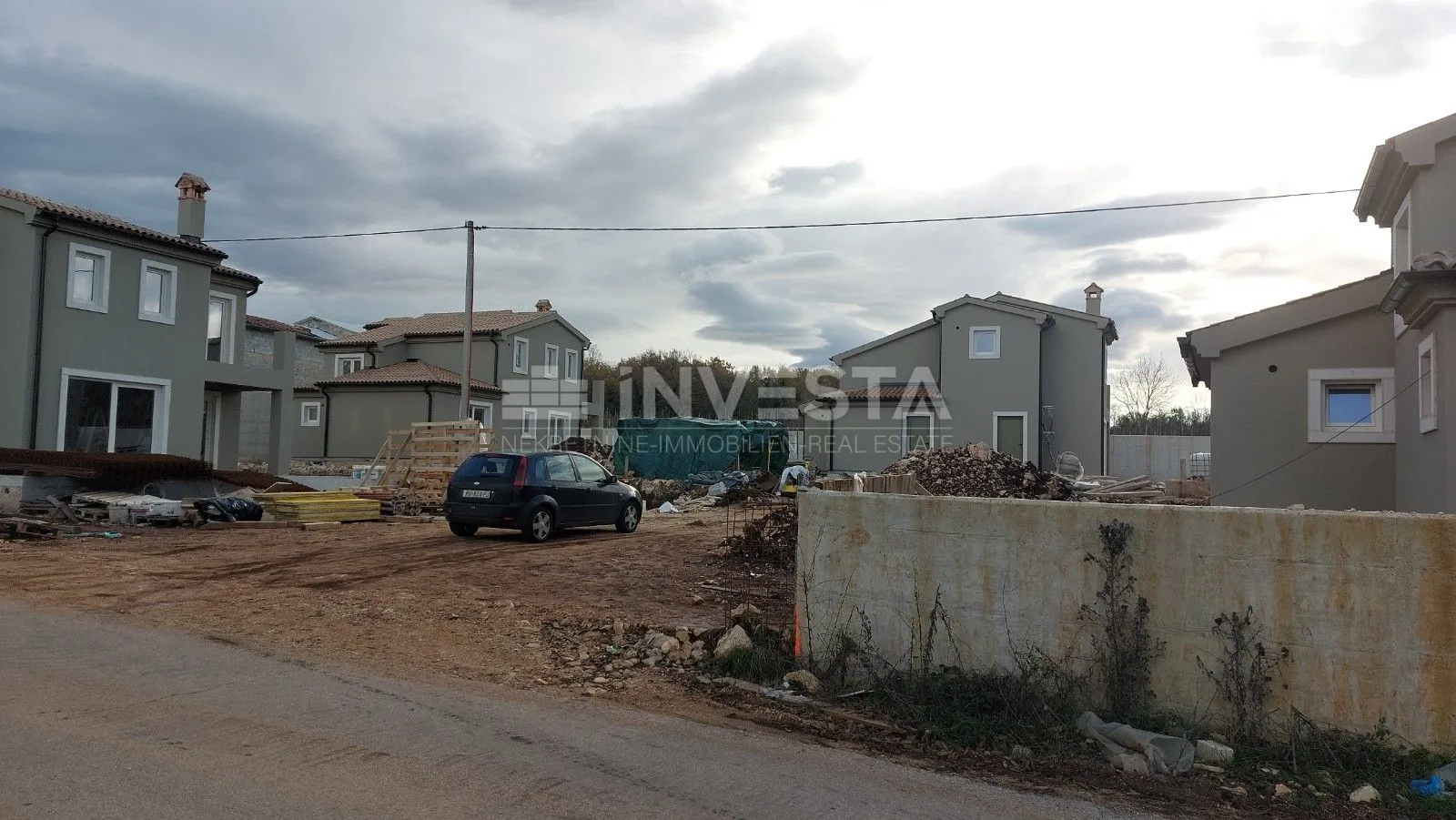 tinjan, kompleks 5 vila sa bazenima - slika 3