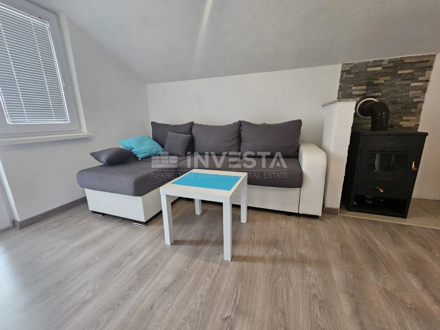 peroj - gornji kat vikendice s dvorištem, blizu mora - slika 19