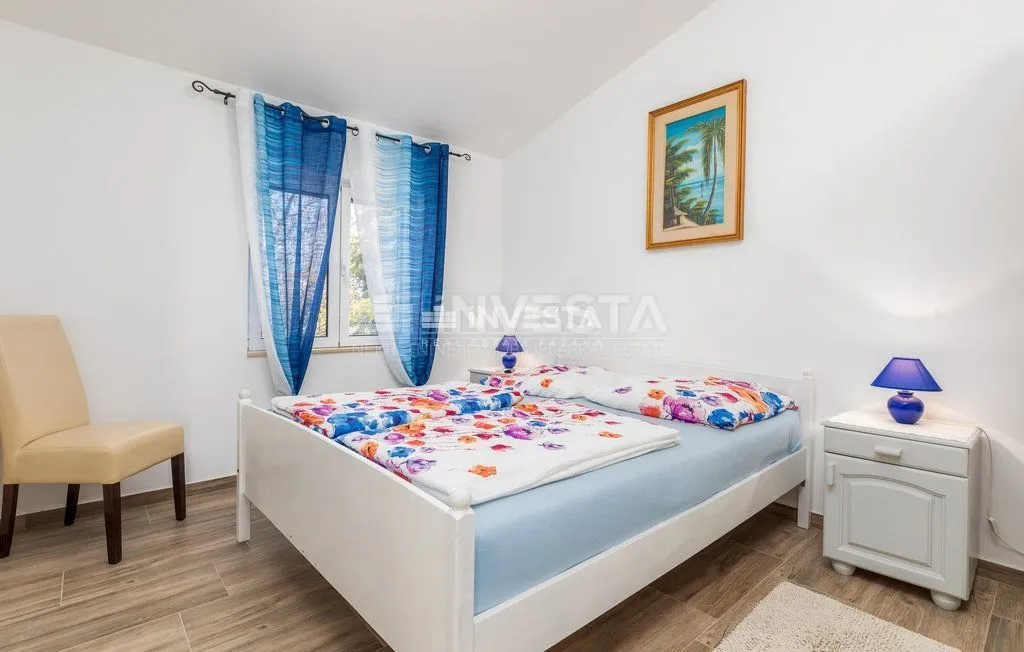 fažana, kuća za odmor 160m2, 450m od mora i plaža, 4ss+db - slika 11