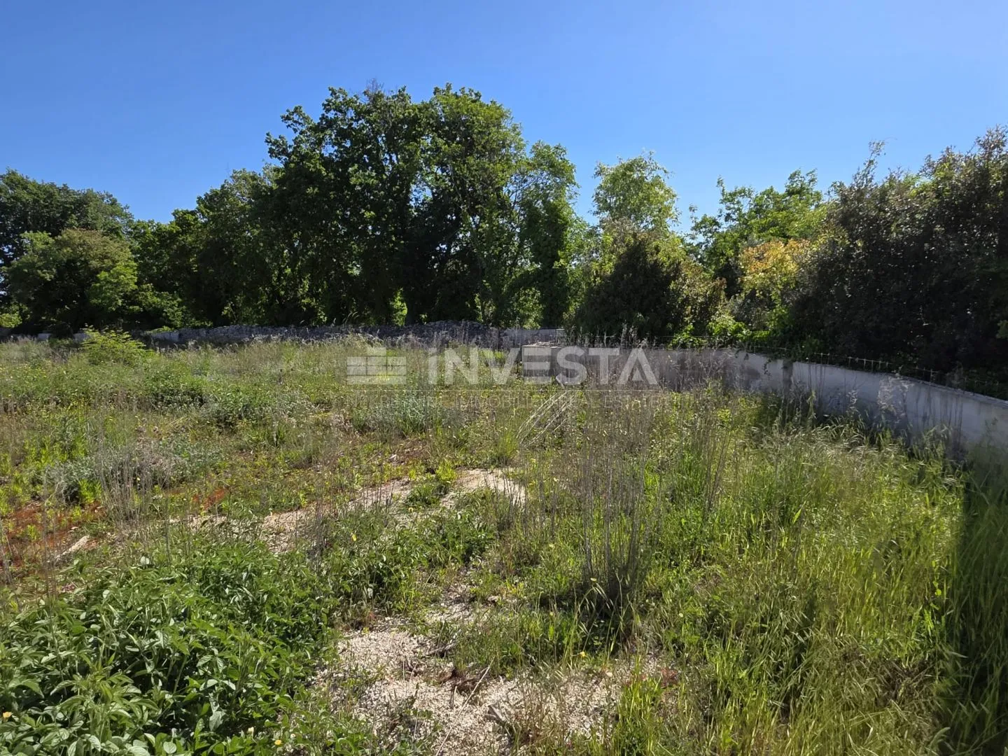 istra, spremno za početak gradnje – dozvola, asfalt, infrastruktura, ogradni zid - slika 6