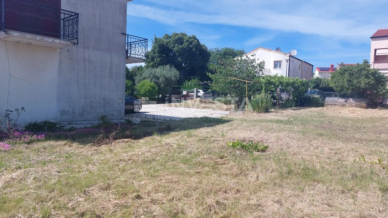 obiteljska kuća sa prostranom okućnicom - slika 14