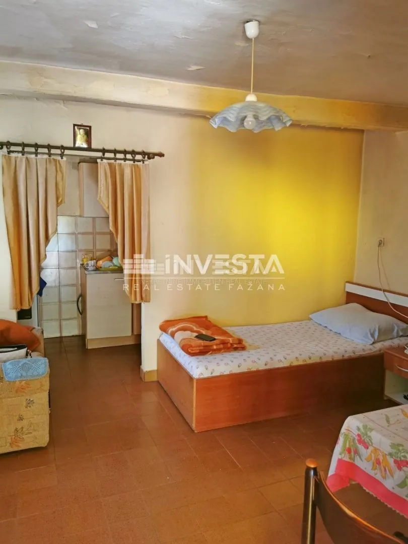 poreč okolica, stara kuća u nizu za adaptaciju, 180m2 - slika 8