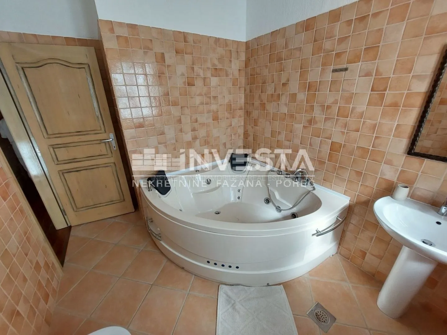 okolica svetvinčenta, prekrasna rustikalna vila s bazenom 155 m2, 4ss - slika 30