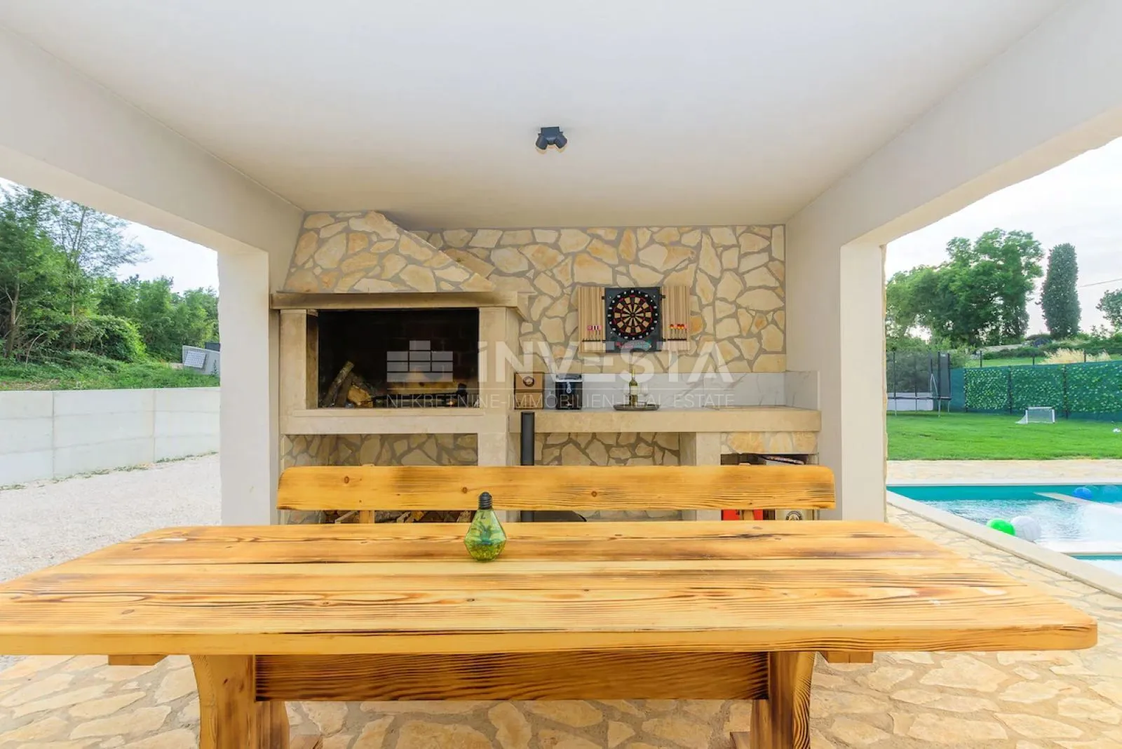 moderna vila s bazenom - slika 13