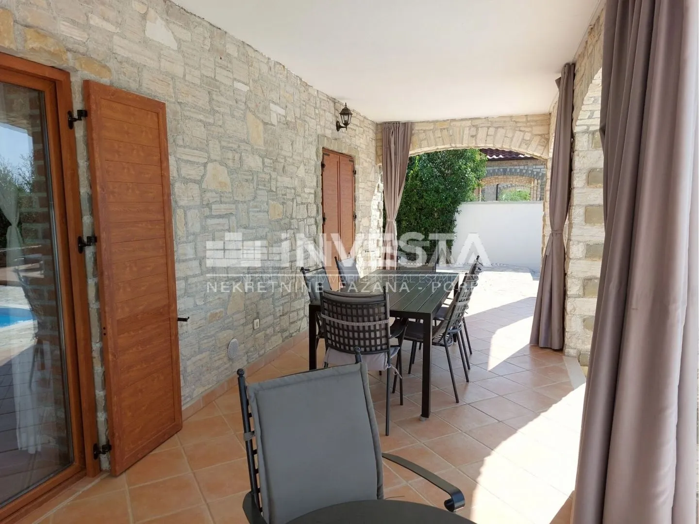 okolica svetvinčenta, prekrasna rustikalna vila s bazenom 155 m2, 4ss - slika 12