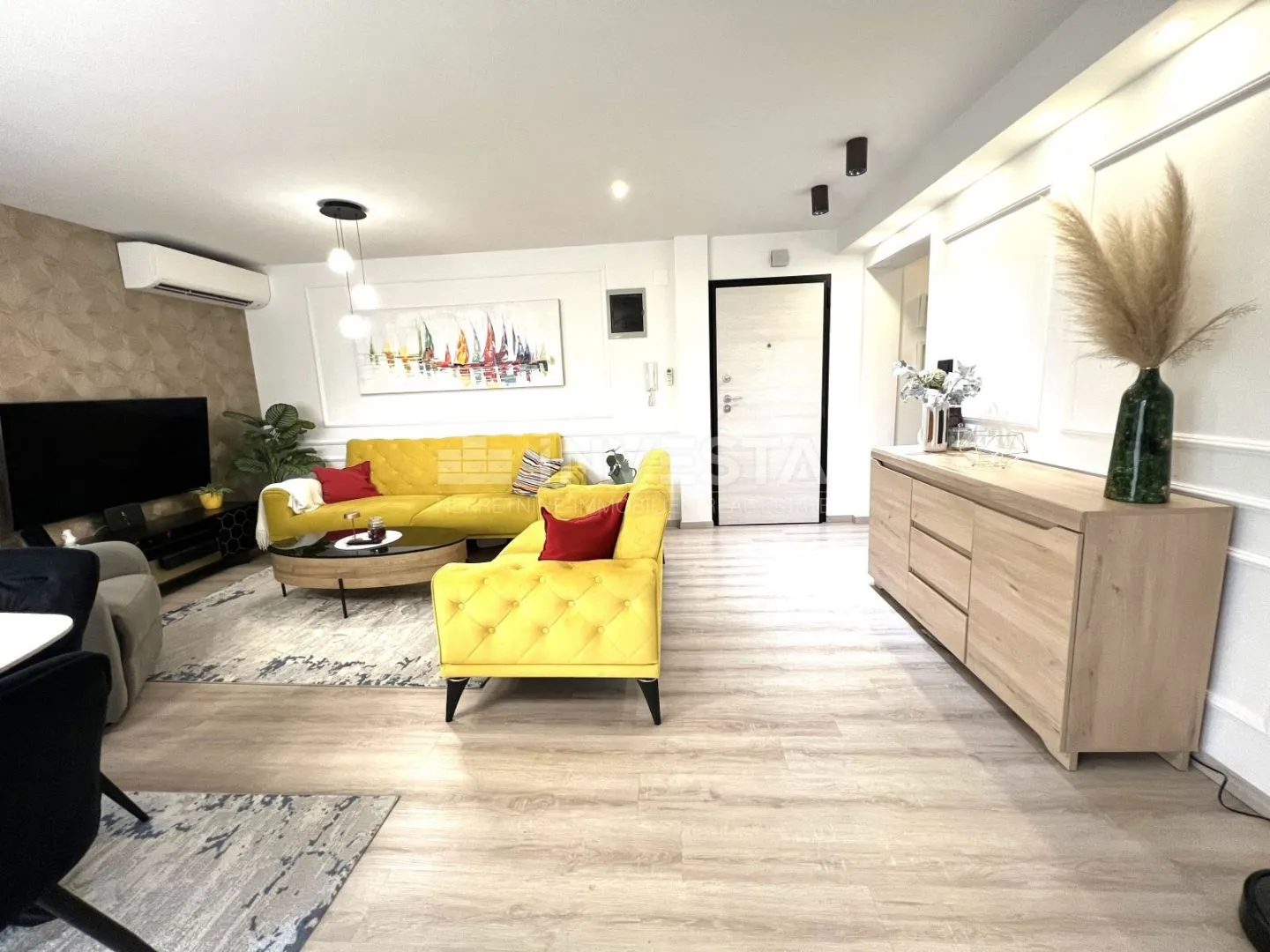 pula, veli vrh trosoban stan površine 114 m² - slika 4