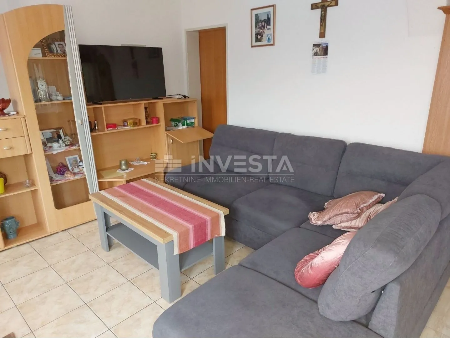 poreč okolica, 2 kuće sa više stambenih jedinica, prostrana okućnica - slika 30
