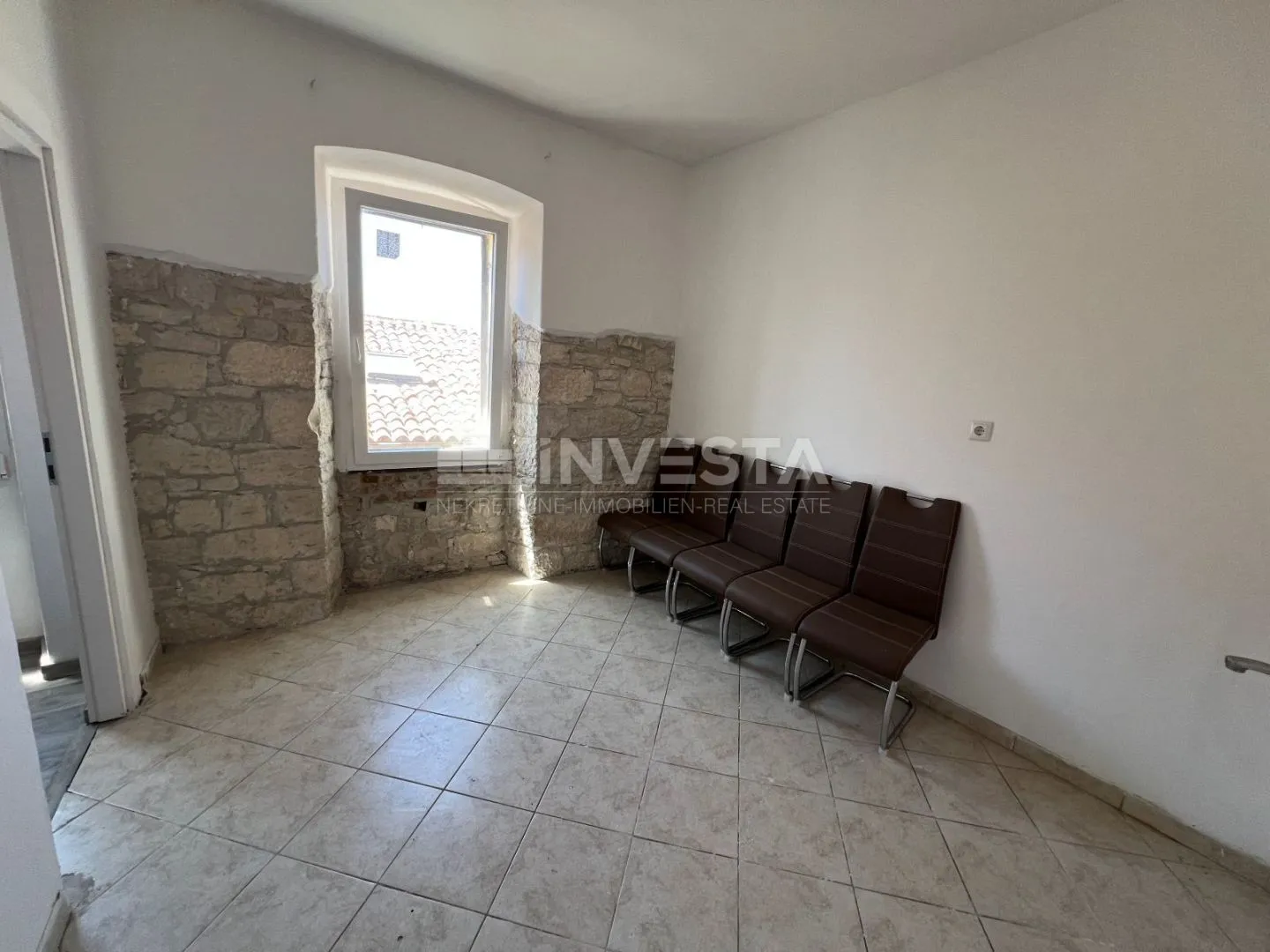 pula, centar stan površine 69,55m2, iii kat - slika 6