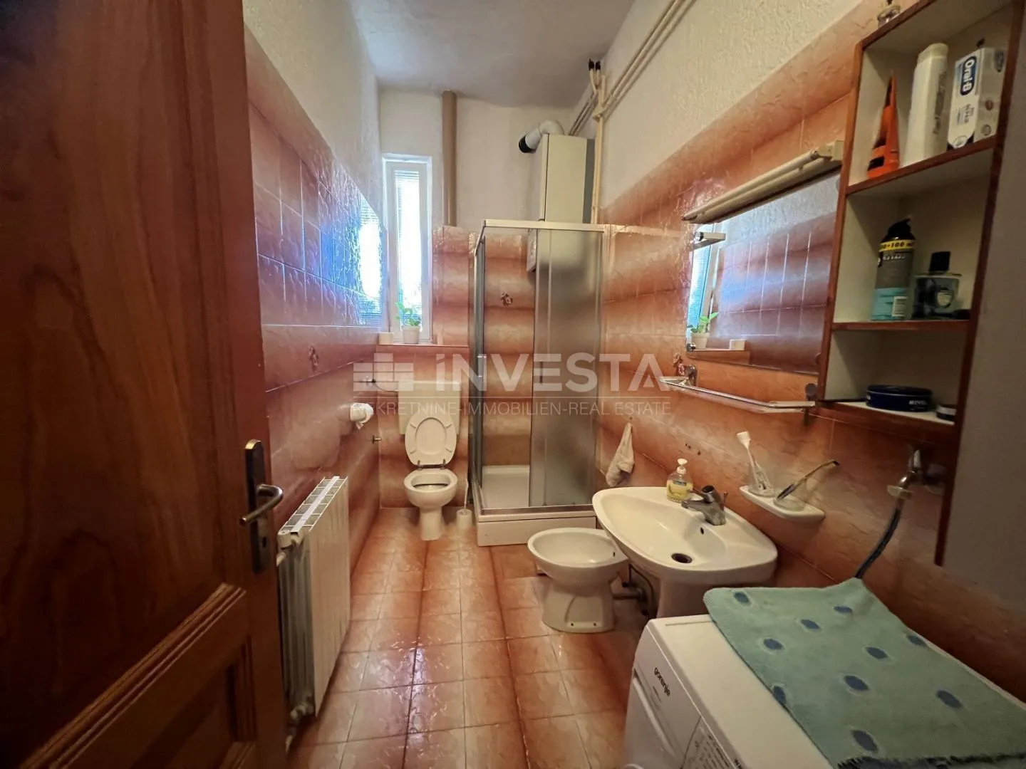 pula centar, prostrani stan 87m2, velika terasa, 3 spavaće - slika 6