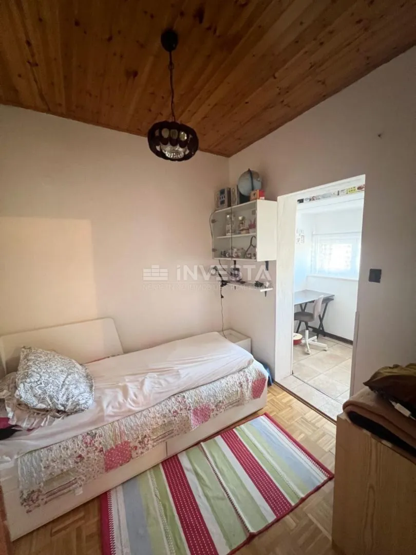 poreč, stan u centru sa pogledom na more - slika 9