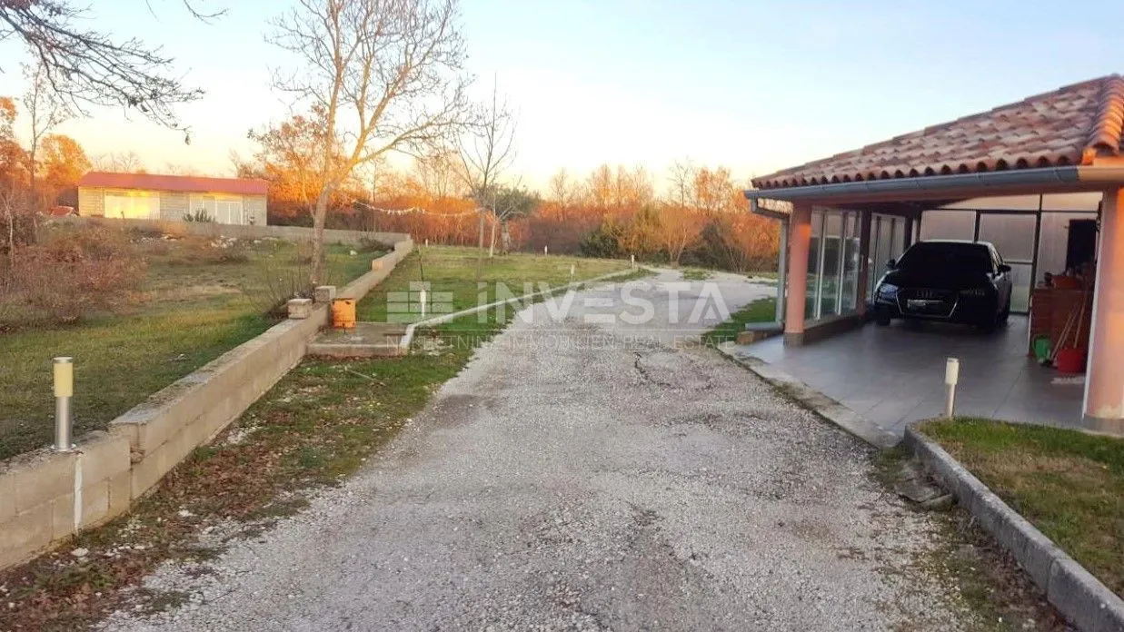 prizemna kuća 141 m 2 na kraju sela sa imanjem od 21500 m2 - slika 8