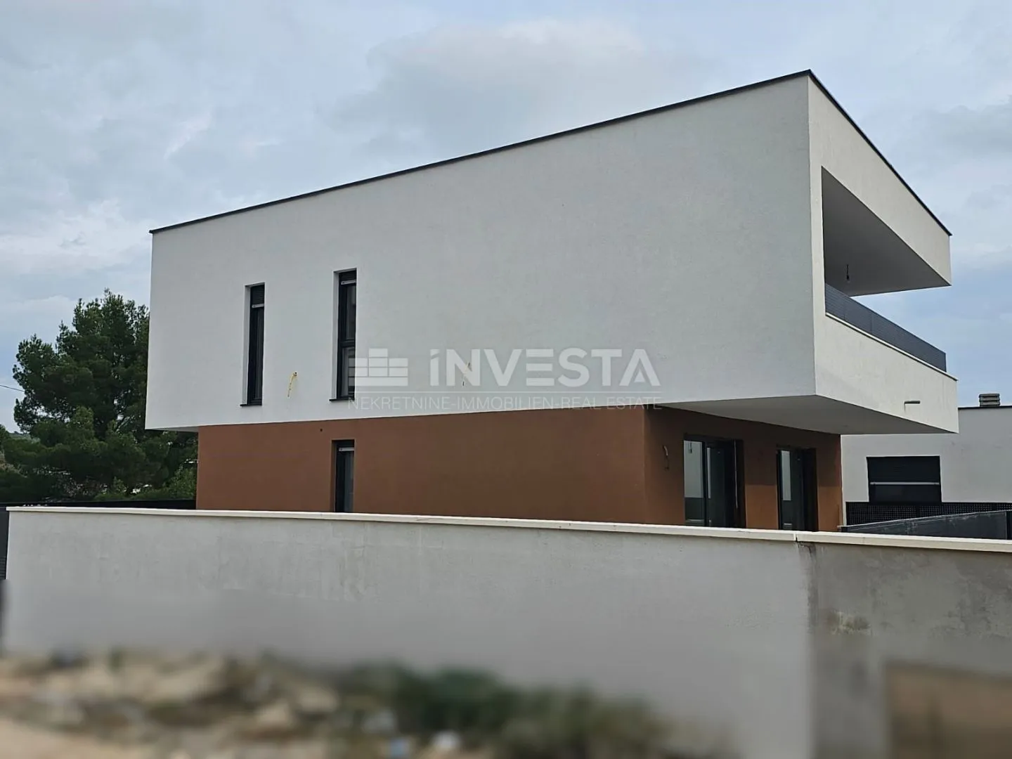 medulin, moderna vila 150 metara od mora - slika 2