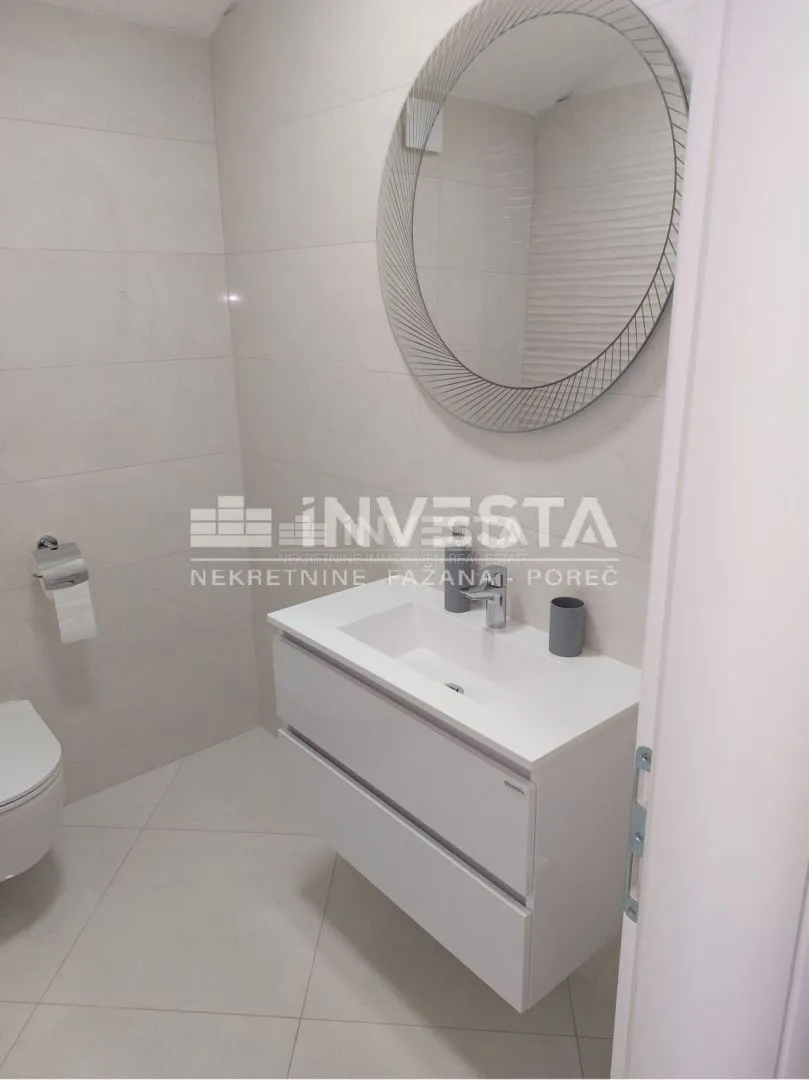 poreč okolica, moderno uređena vila dvojnica s bazenom, novogradnja - slika 23