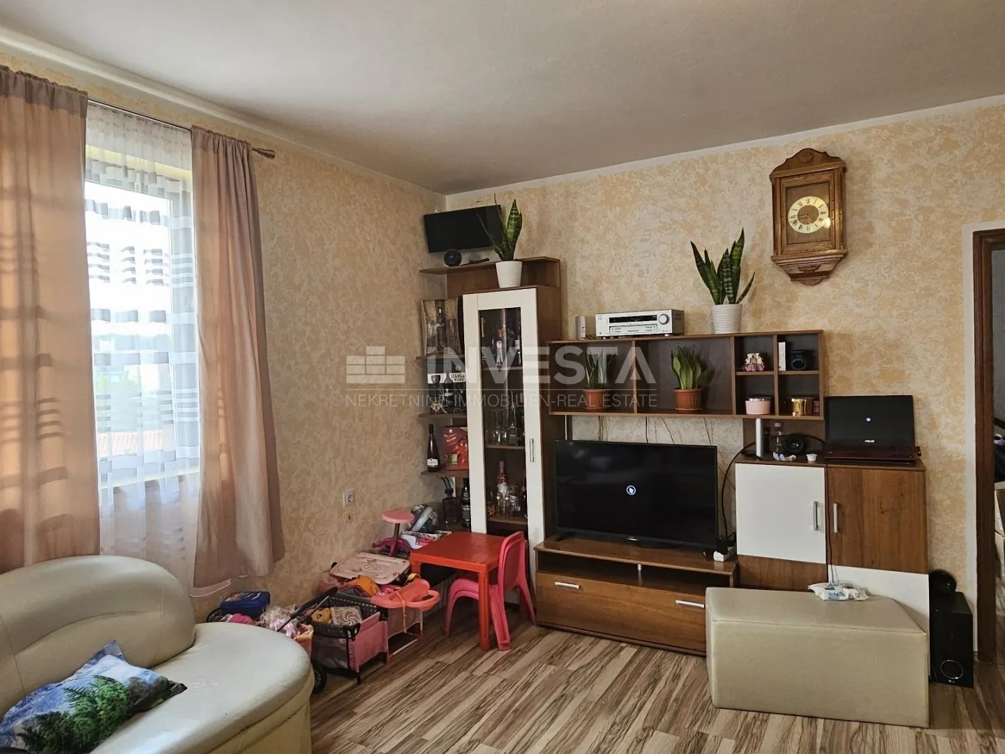 pula, šijana, veliki stan 153m2 na odličnoj lokaciji - slika 6