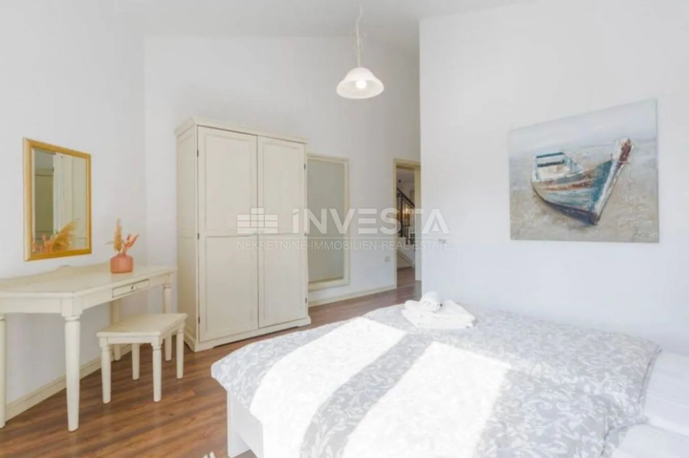 vila sa bazenom - slika 23