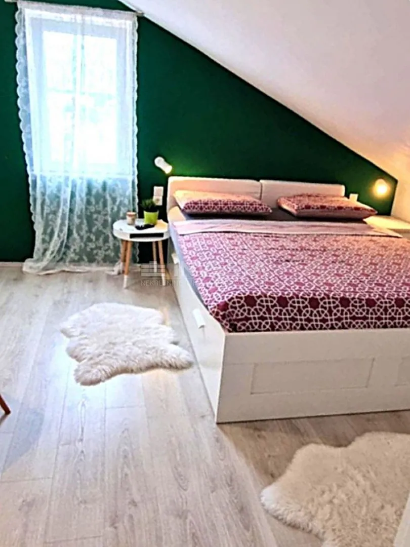pula, veli vrh trosoban stan površine 114 m² - slika 25