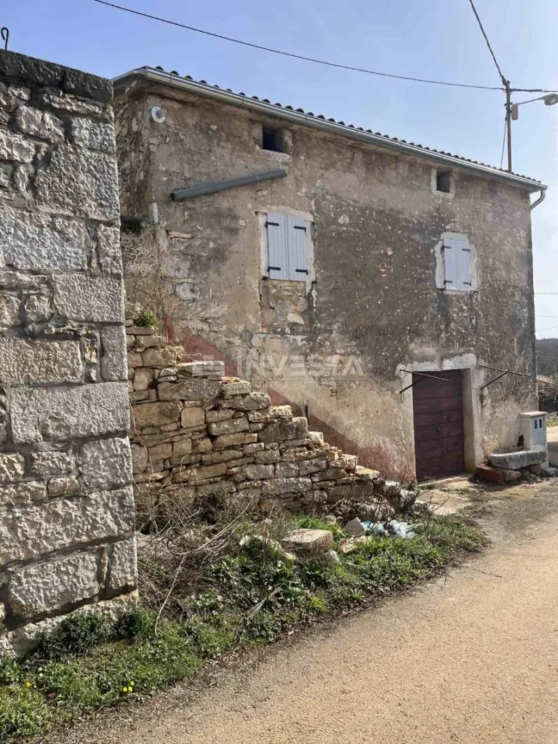 višnjan, kamena kuća -započeta renovacija - slika 16
