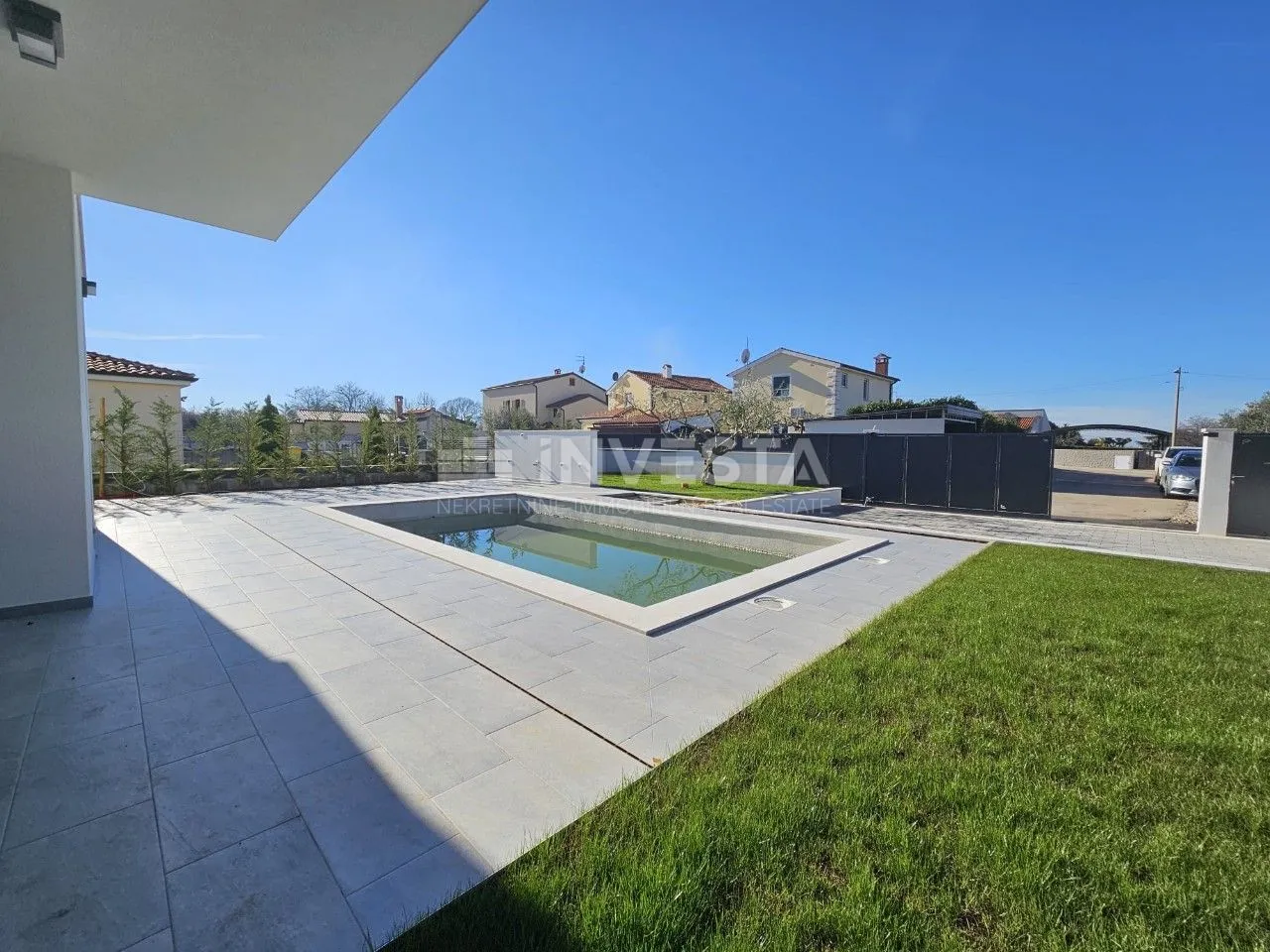moderna vila u okolici poreča s pogledom na more - slika 36