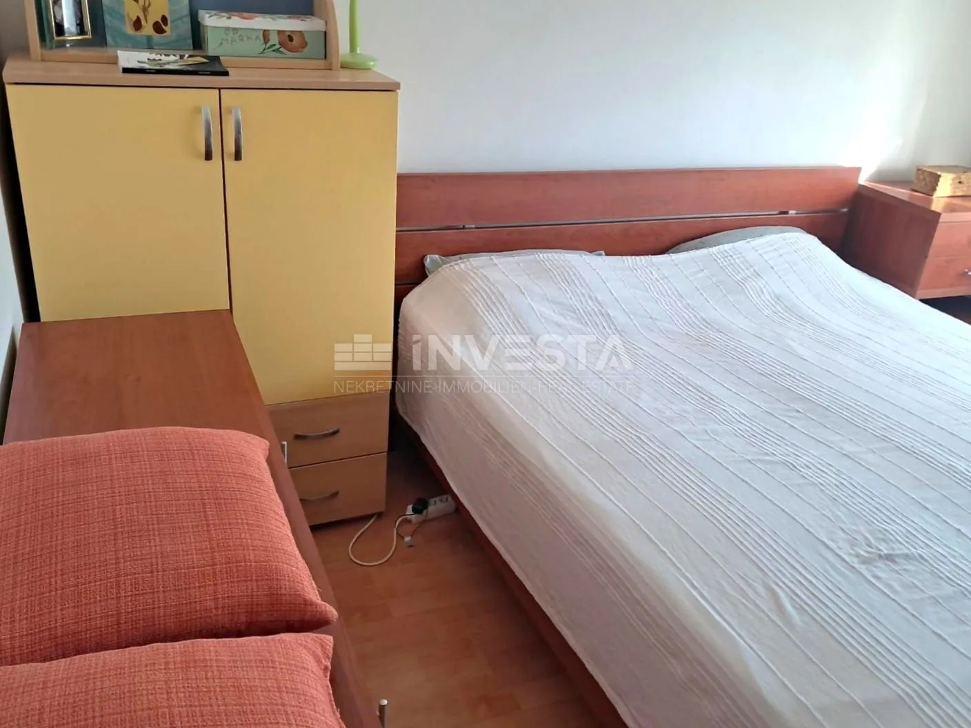 pula, stan s 2 spavaće sobe, lođom, balkonom i šupom, blizu centra - slika 12