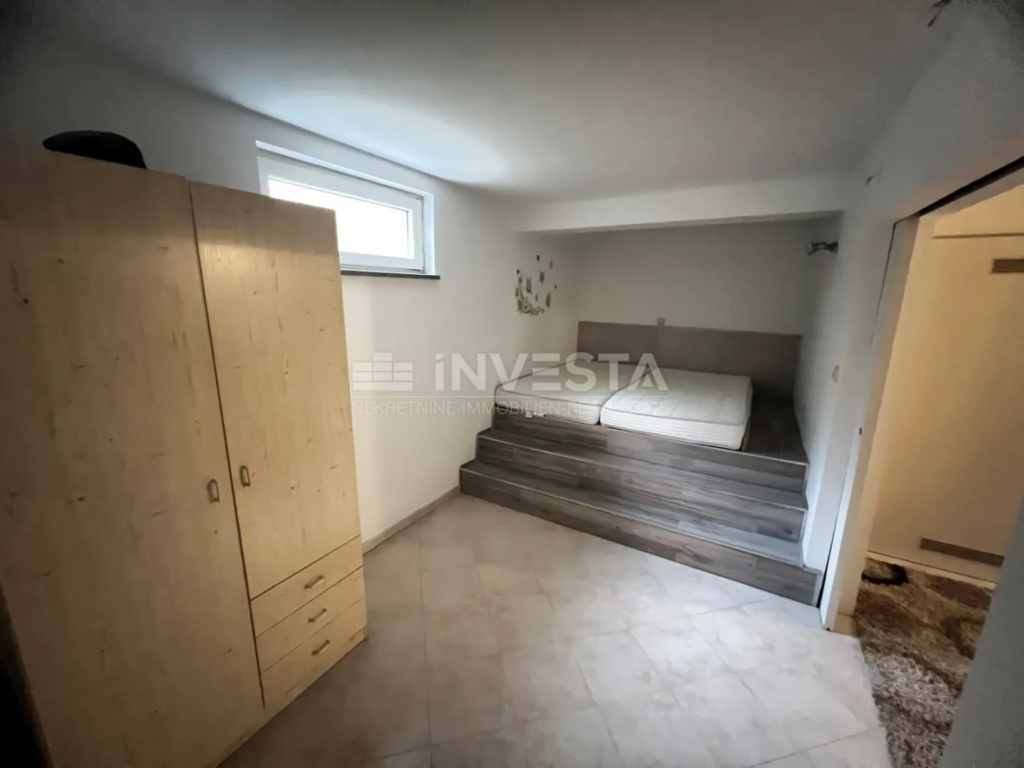 pula, gregovica stan 95m2, prizemlje, natkrivena terasa - slika 14