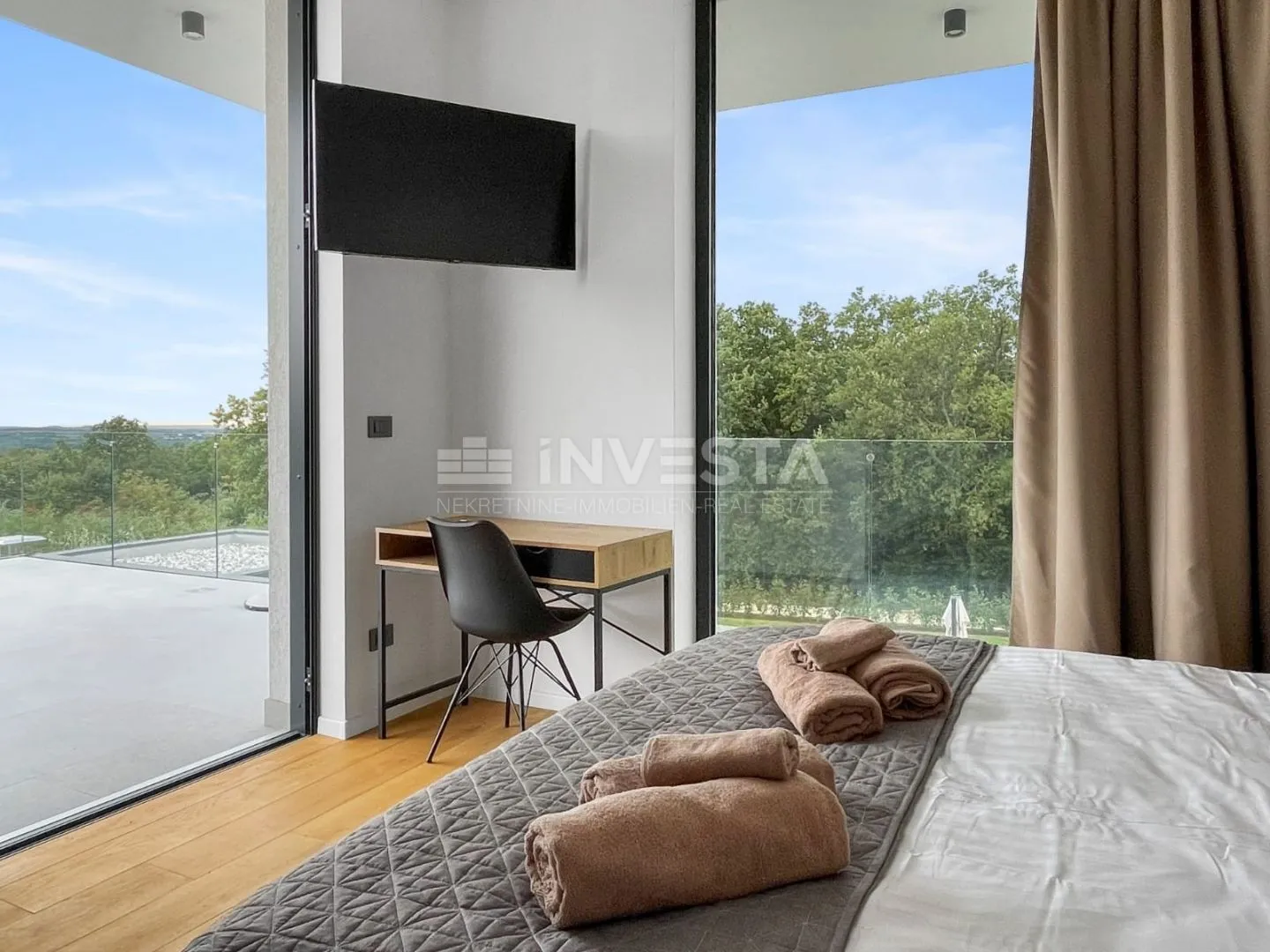 poreč okolica, moderna vila 306m2, pogled more - slika 27
