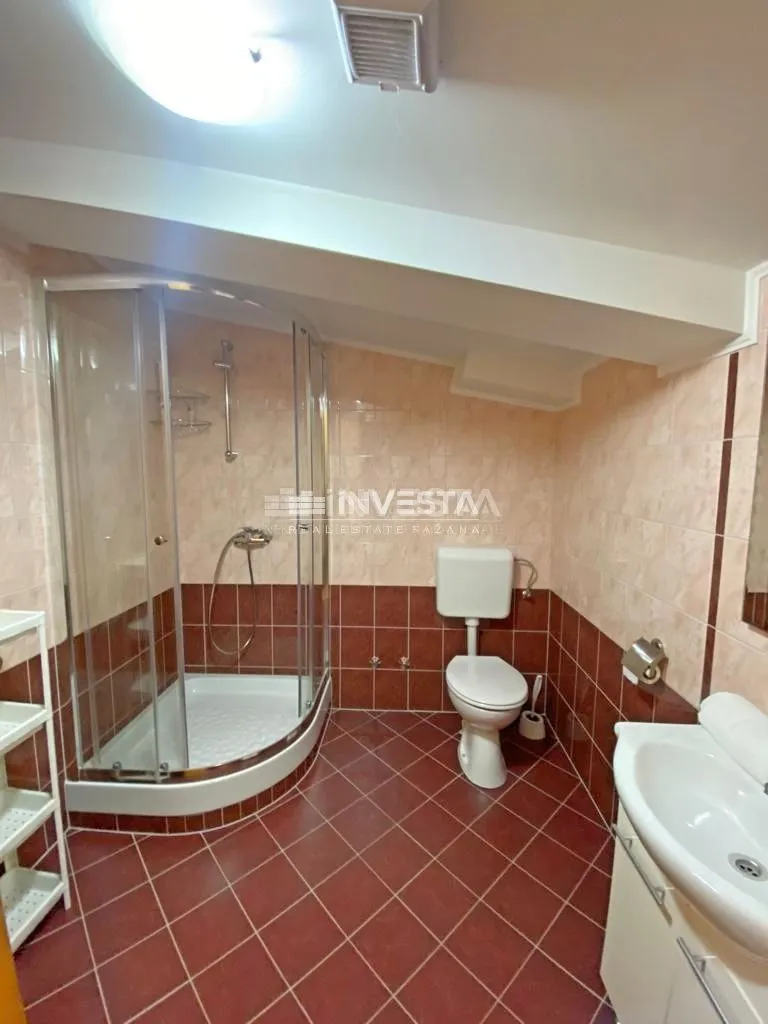 fažana, apartmanska kuća s 5 stambenih jedinica, 600m od plaže - slika 12