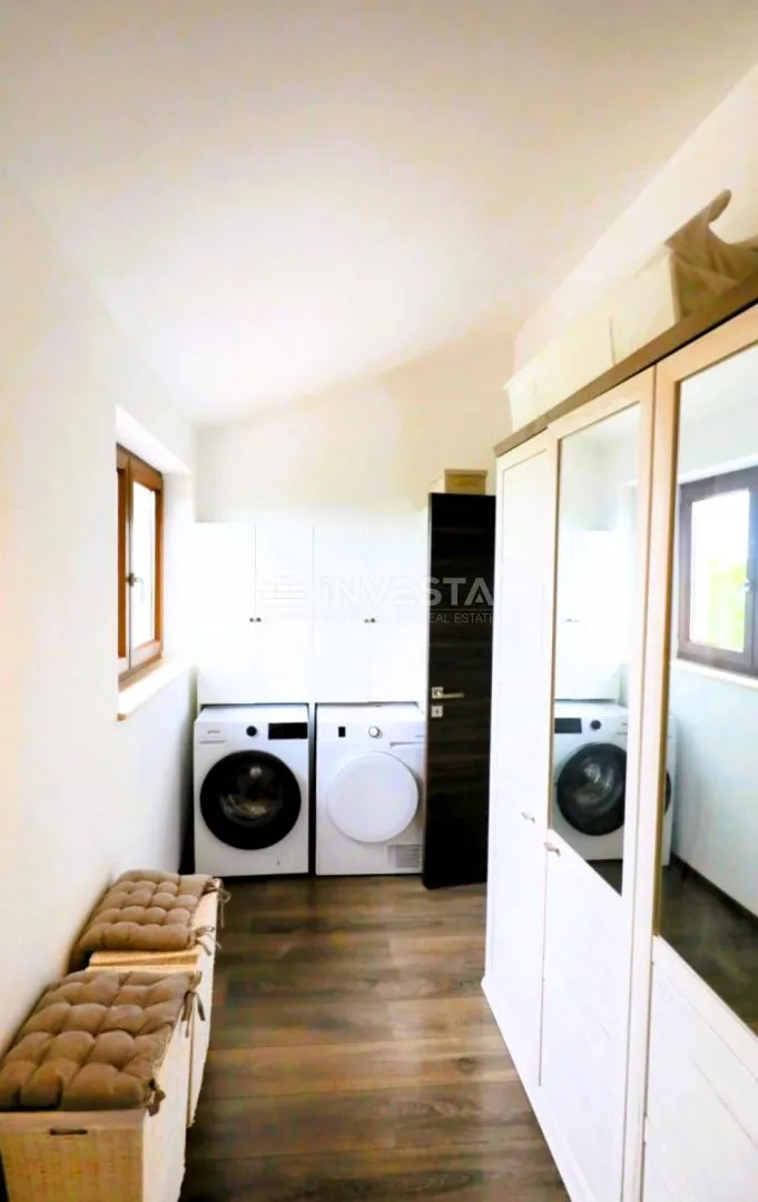 barban, moderna samostojeća vila s bazenom, 1800m2 okućnice - slika 16