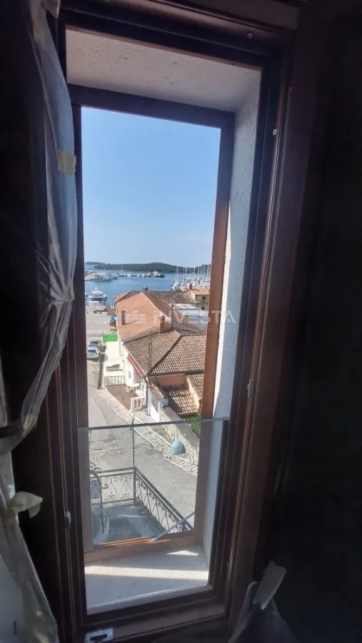 kuća sa panoramskim pogledom na marinu - slika 26