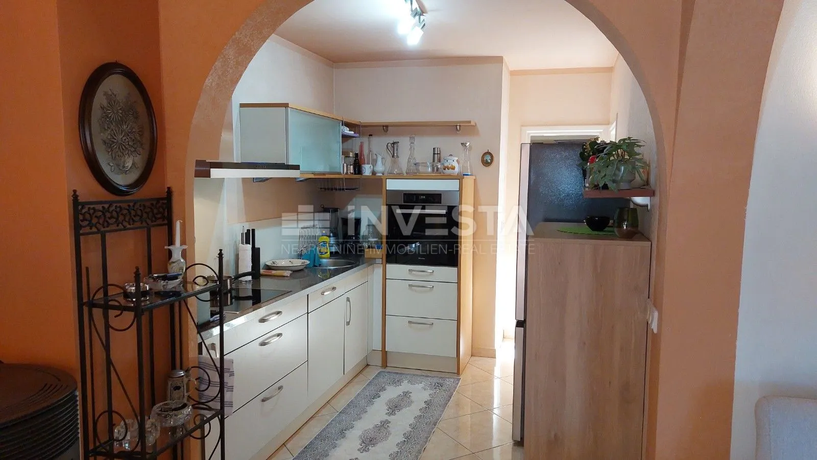 dvojna kuća sa dva stana i pogledom na more - slika 18