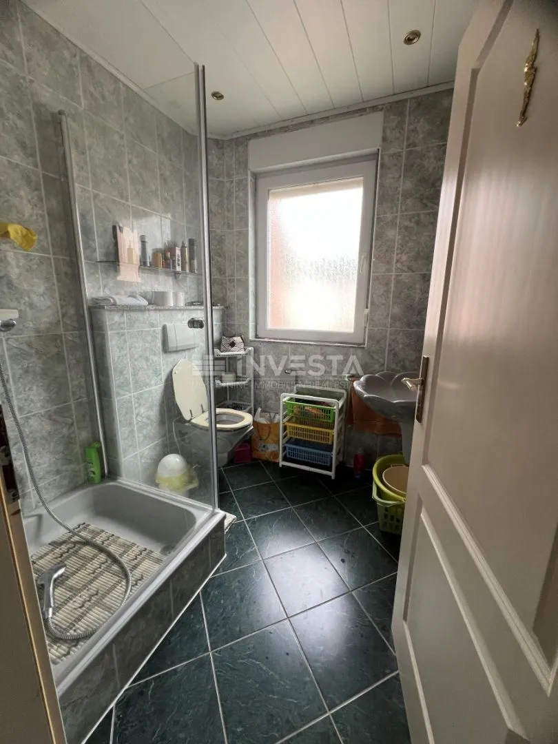 medulin, kuća s 7 apartmana na samo 100 m od mora - slika 20