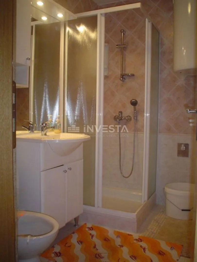 apartmanska kuća u vrsaru - slika 6