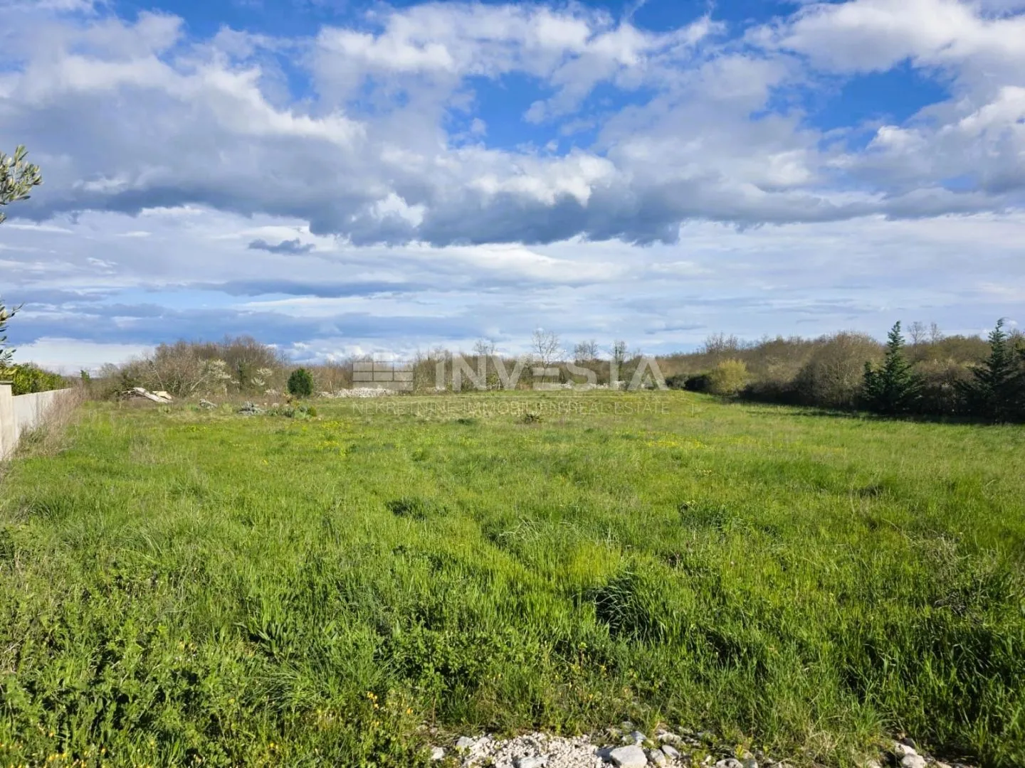žminj okolica - građevinsko zemljište 660 m2 s projektnom dokumentacijom - slika 7