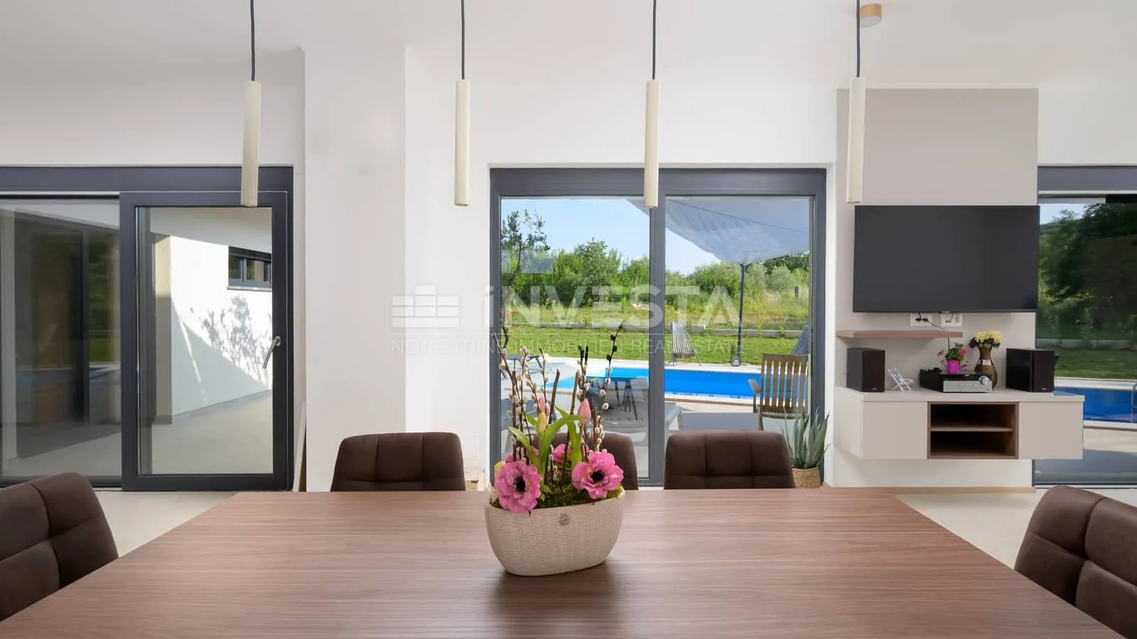 moderna vila s bazenom i privatnošću – blizu rovinja - slika 9