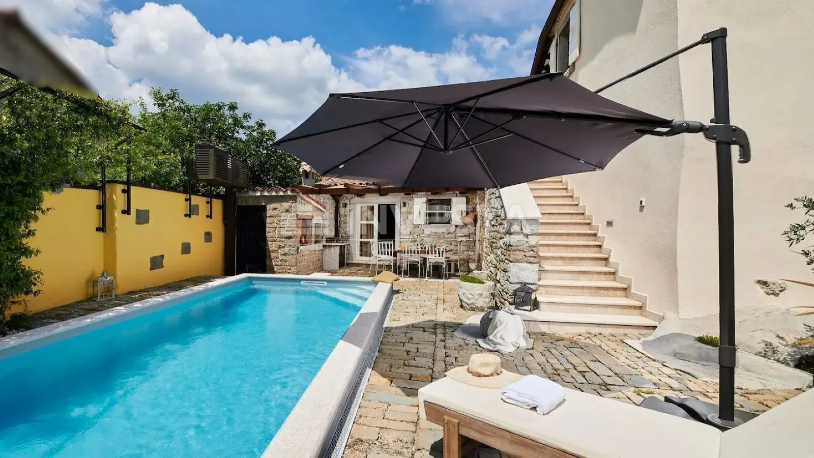 središnja istra, rustikalna kamena vila, spa zona, dva grijana bazena - slika 3
