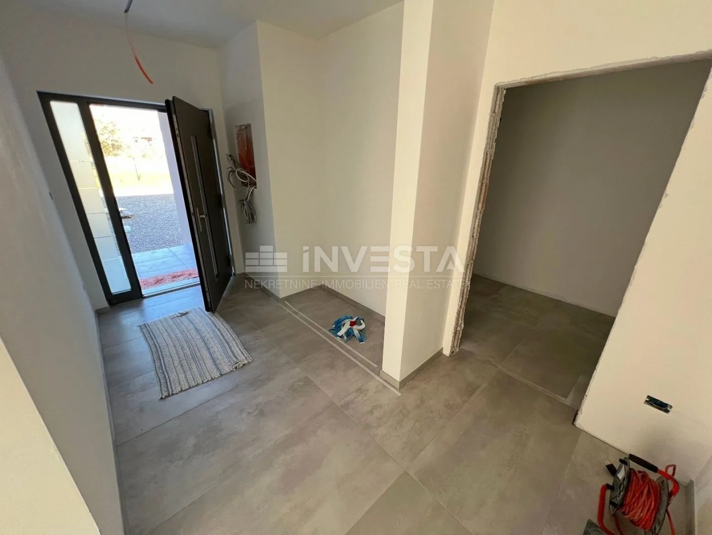 okolica labina, novosagrađena moderna prizemnica, 137 m2, 3ss - slika 16