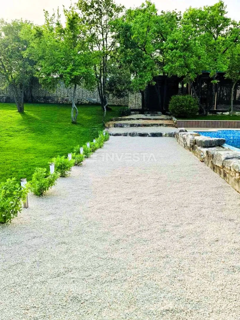 barban, moderna samostojeća vila s bazenom, 1800m2 okućnice - slika 22