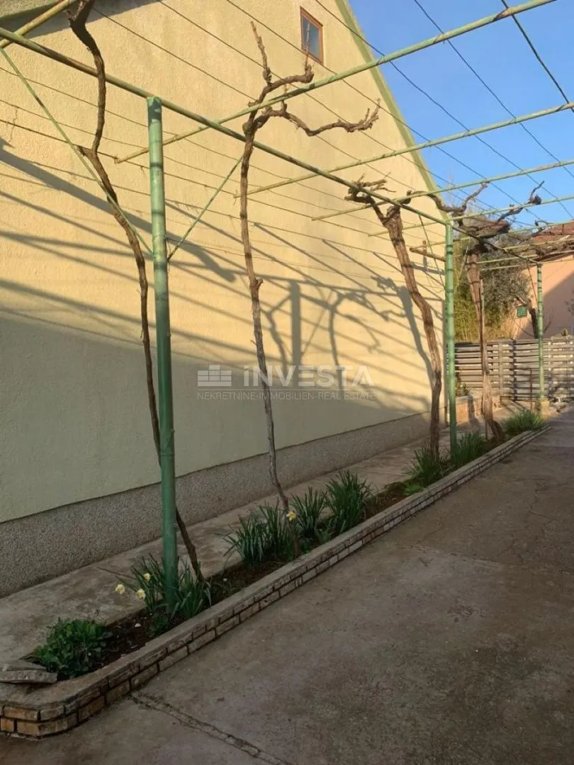 fažana, prizemna kuća blizu centra i plaže - slika 17