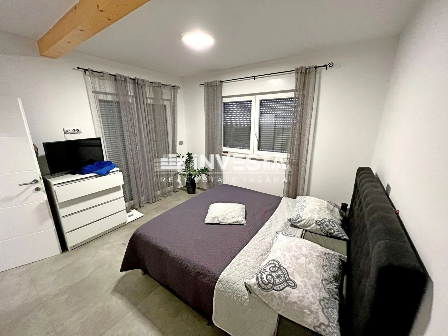 vodnjan okolica, moderna kuća s konobom, 240 m2 - slika 21