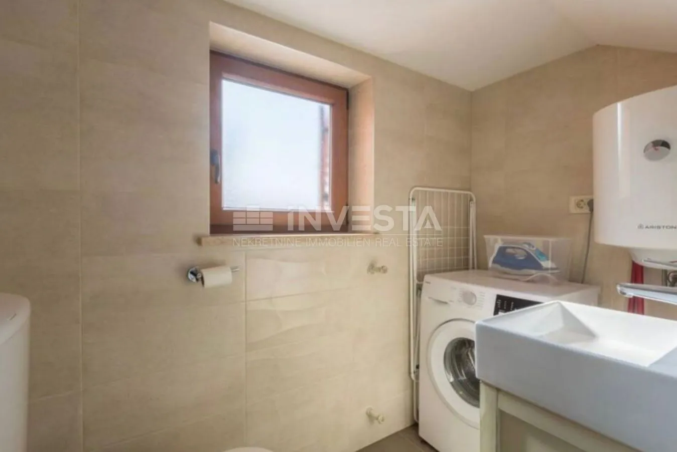 vila sa bazenom - slika 28