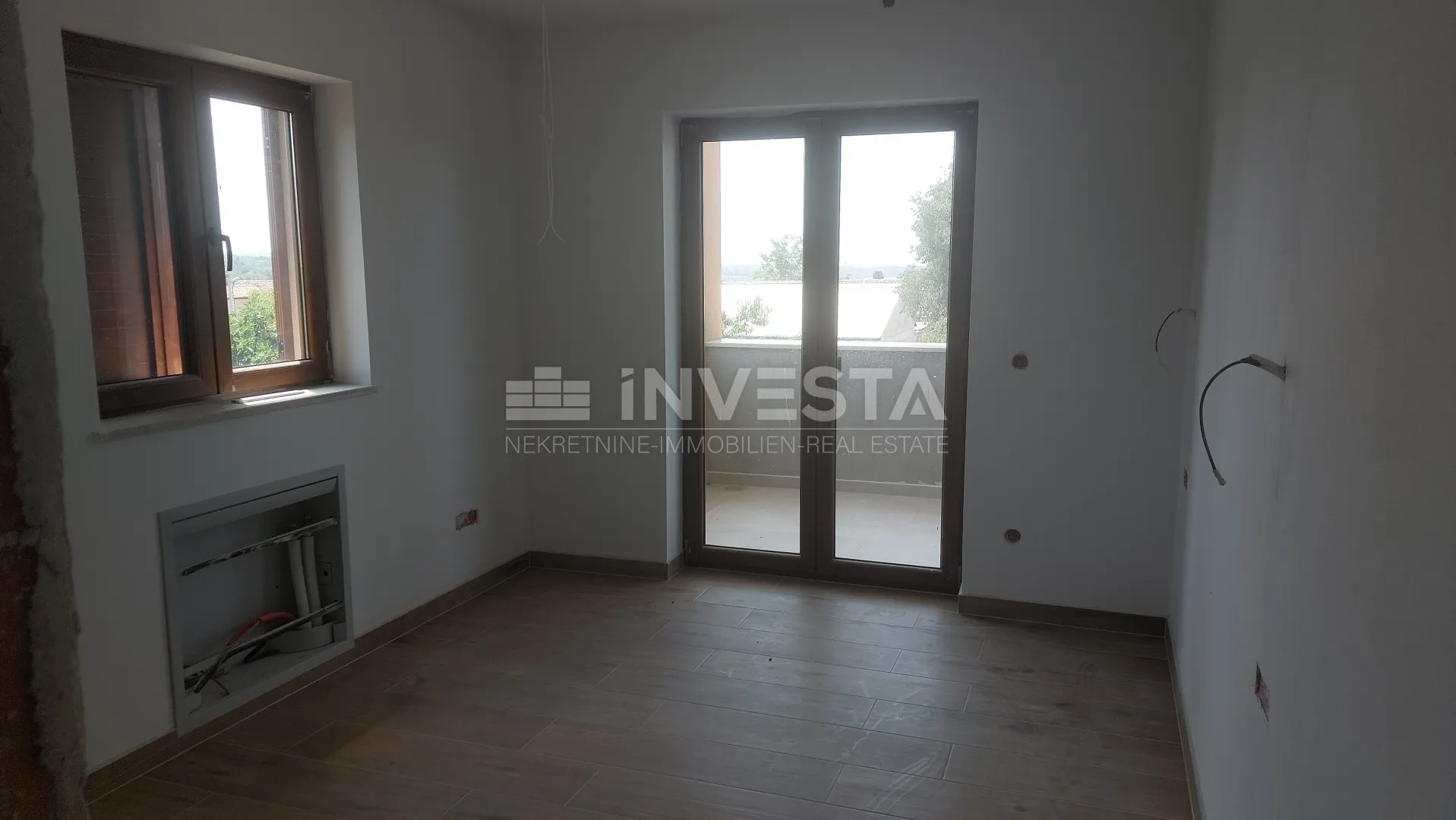 moderna vila sa bazenom i pogledom na more - slika 10