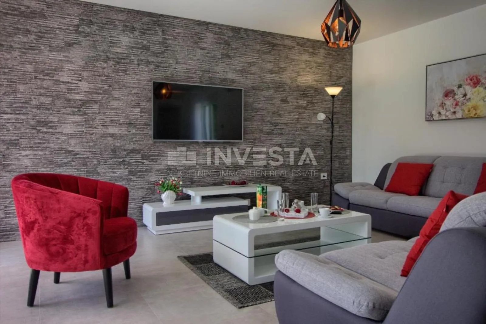 ližnjan, kuća moderne gradnje s 3ss - slika 12